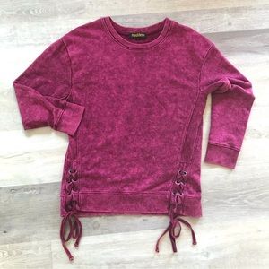 Madden NYC Maroon sweatshirt side lace accent Sz Small